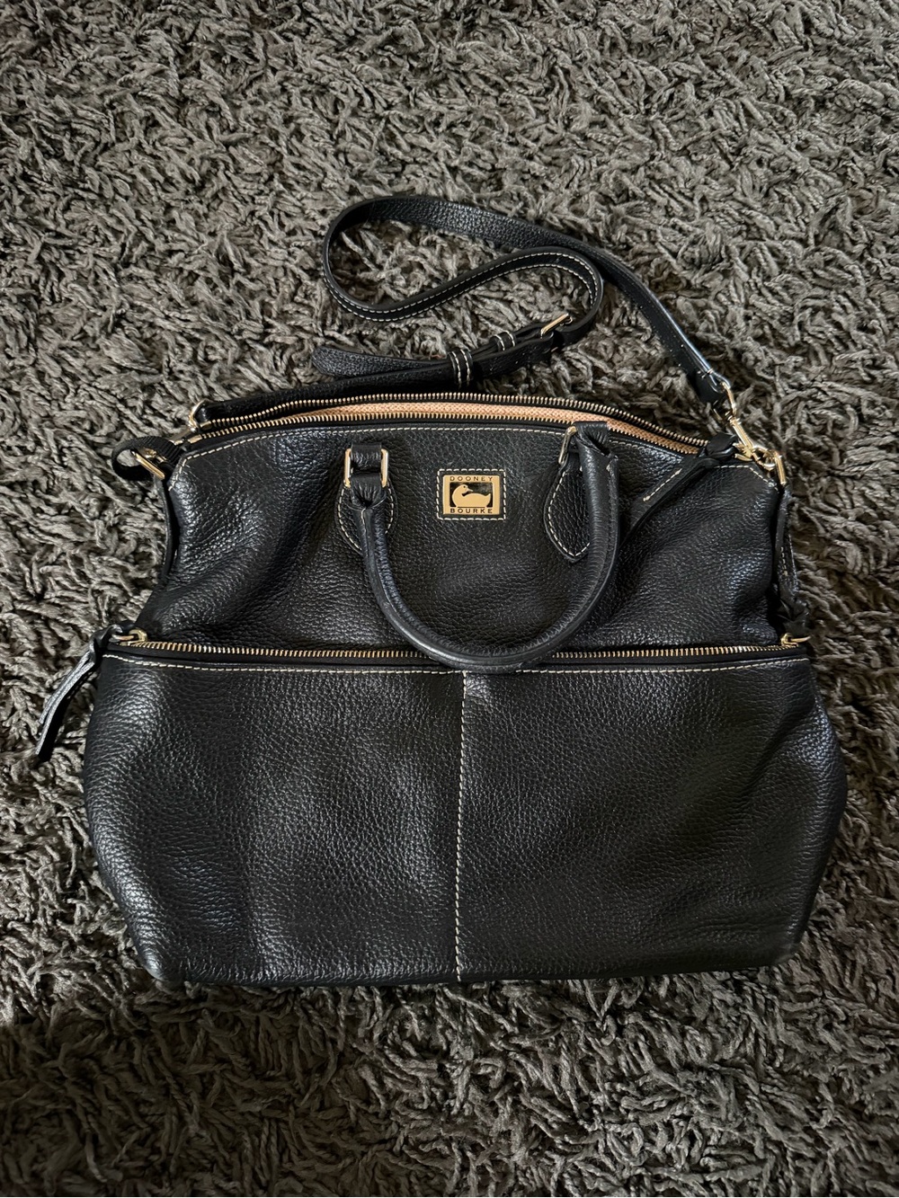 Dooney & Bourke Bag